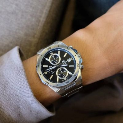 Мъжки часовник Casio EFV-640D-1AVUEF