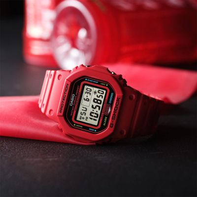 Мъжки часовник Casio G-Shock - DW-5600EP-4ER