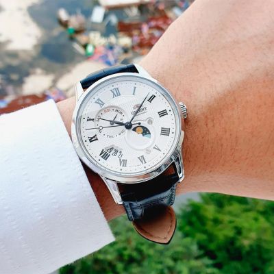 Мъжки автоматичен часовник Orient Classic Automatic Sun and Moon - RA-AK0008S
