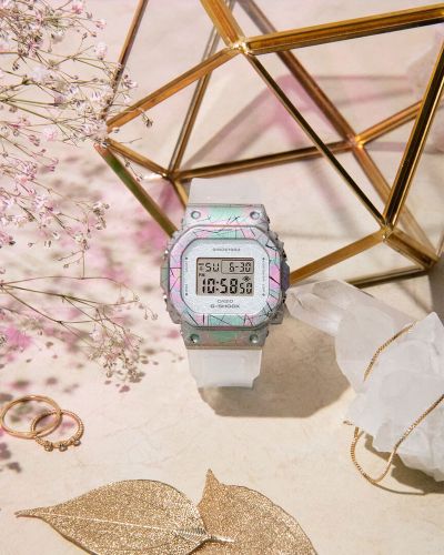 Дамски часовник Casio G-Shock - GM-S5640GEM-7ER